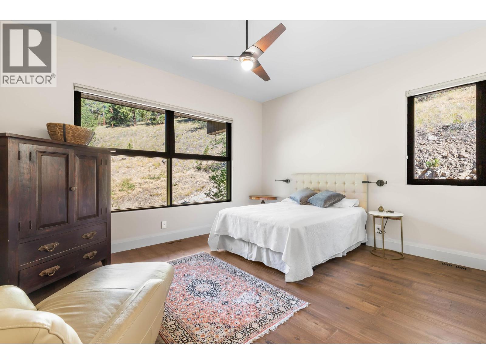 26 Commonage Road Property Photo 45