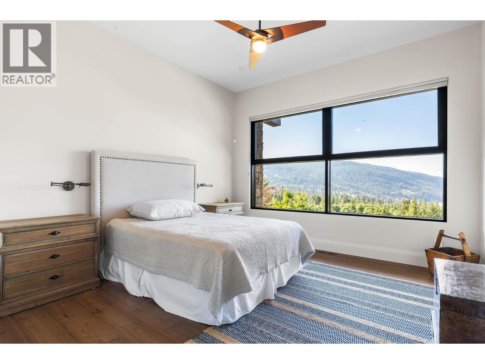 26 Commonage Road Property Photo 46