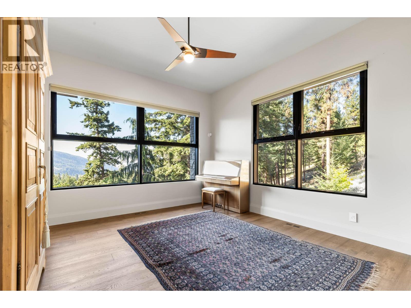 26 Commonage Road Property Photo 48