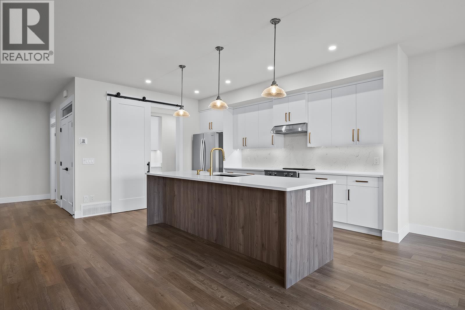 1026 Kitson Court Property Photo 12