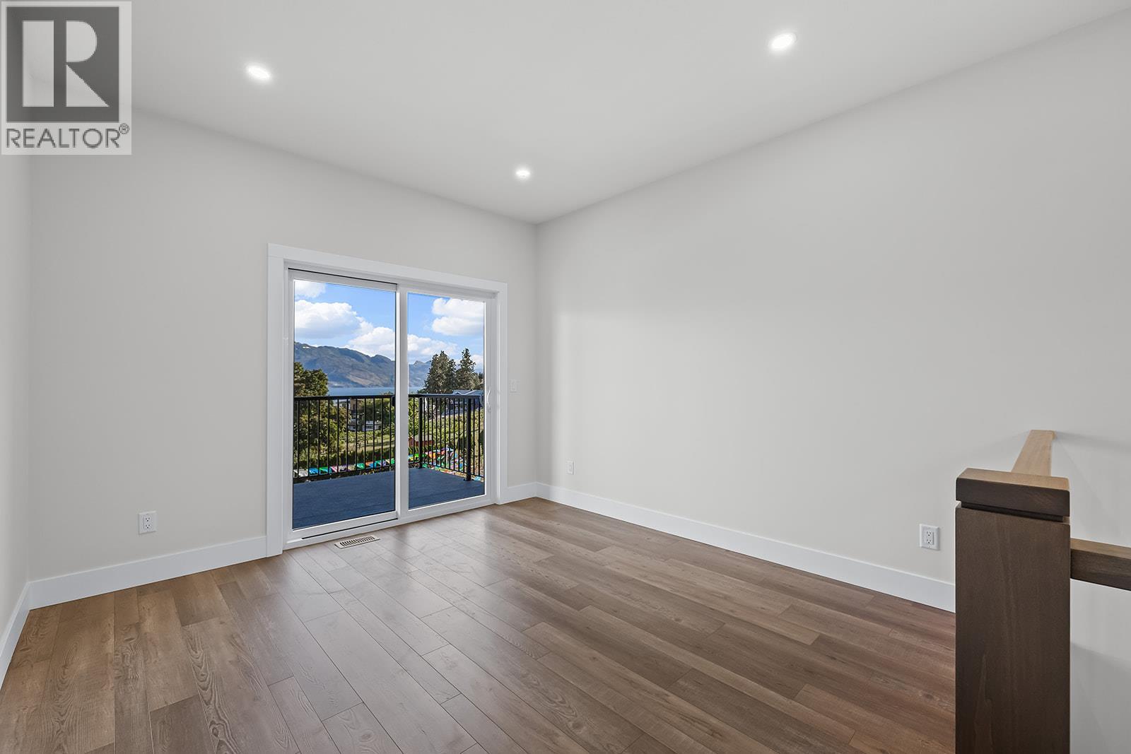 1026 Kitson Court Property Photo 27