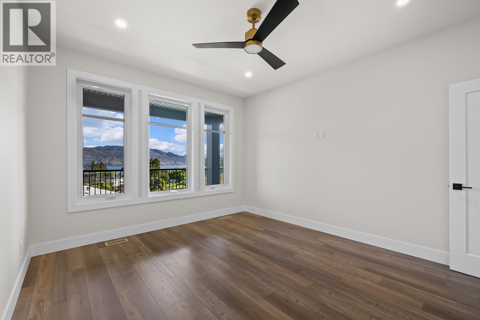 1026 Kitson Court Property Photo 29