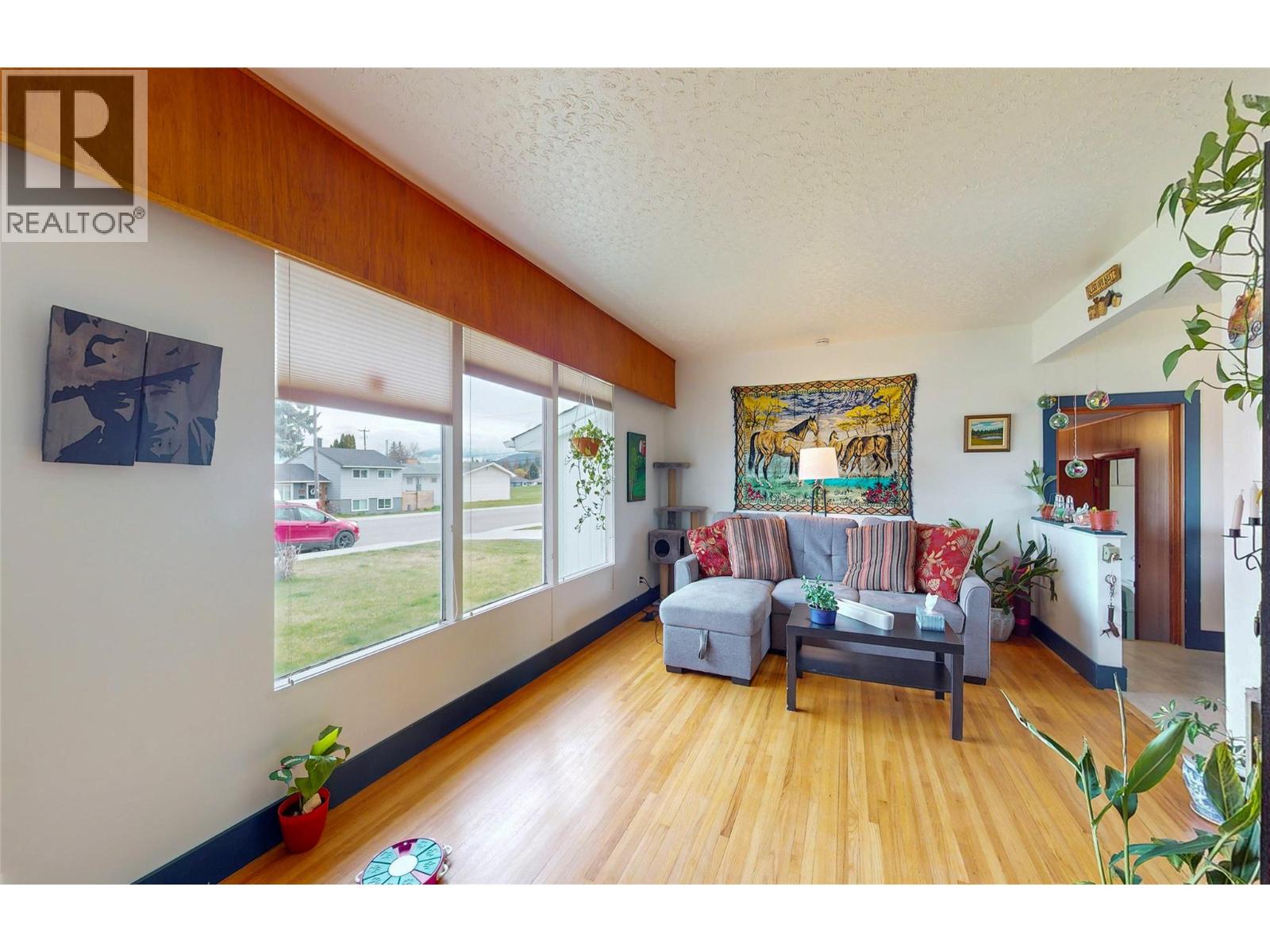 317 8th S Street Property Photo 2