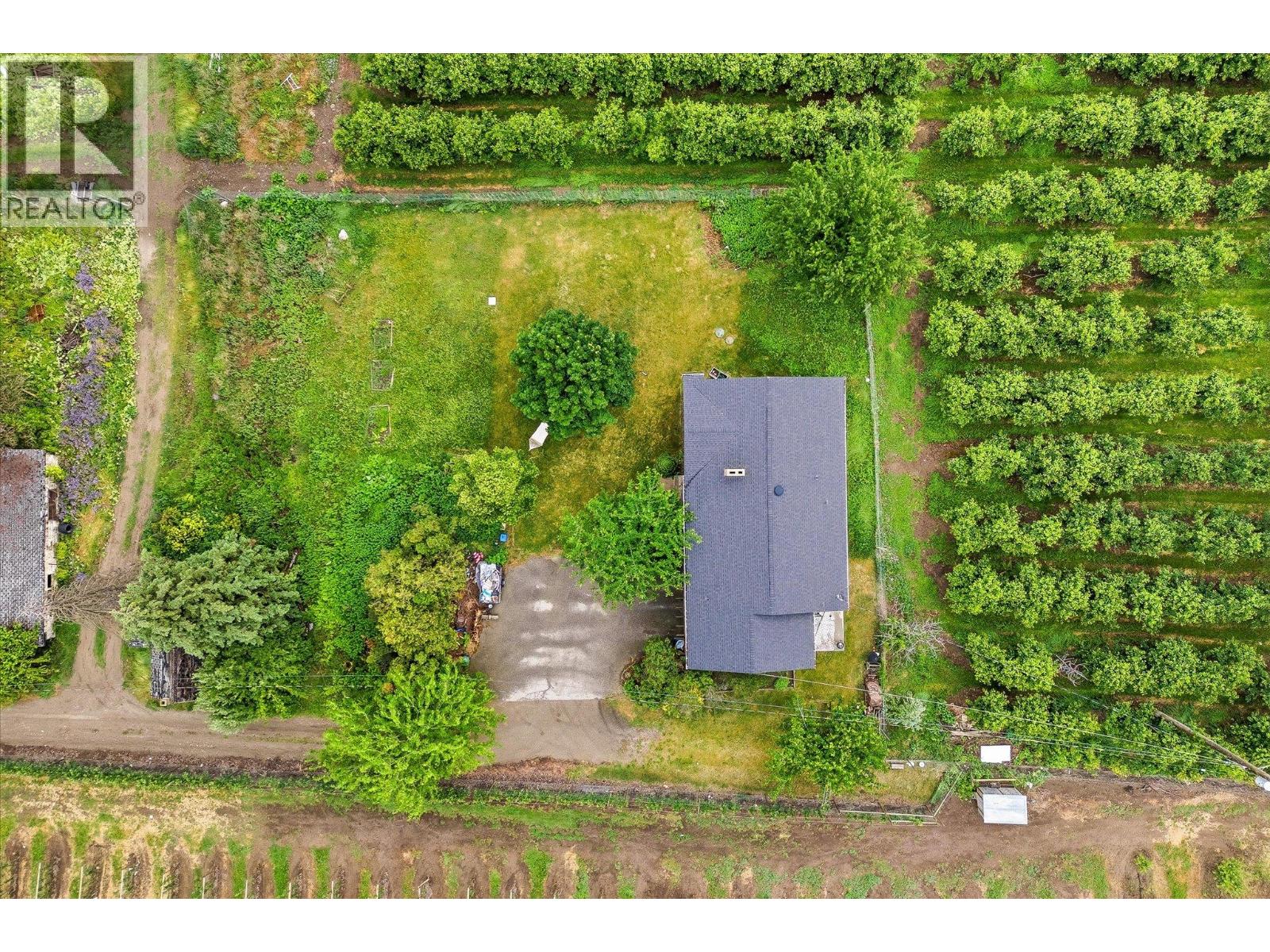 319 Valley Road Property Photo 11