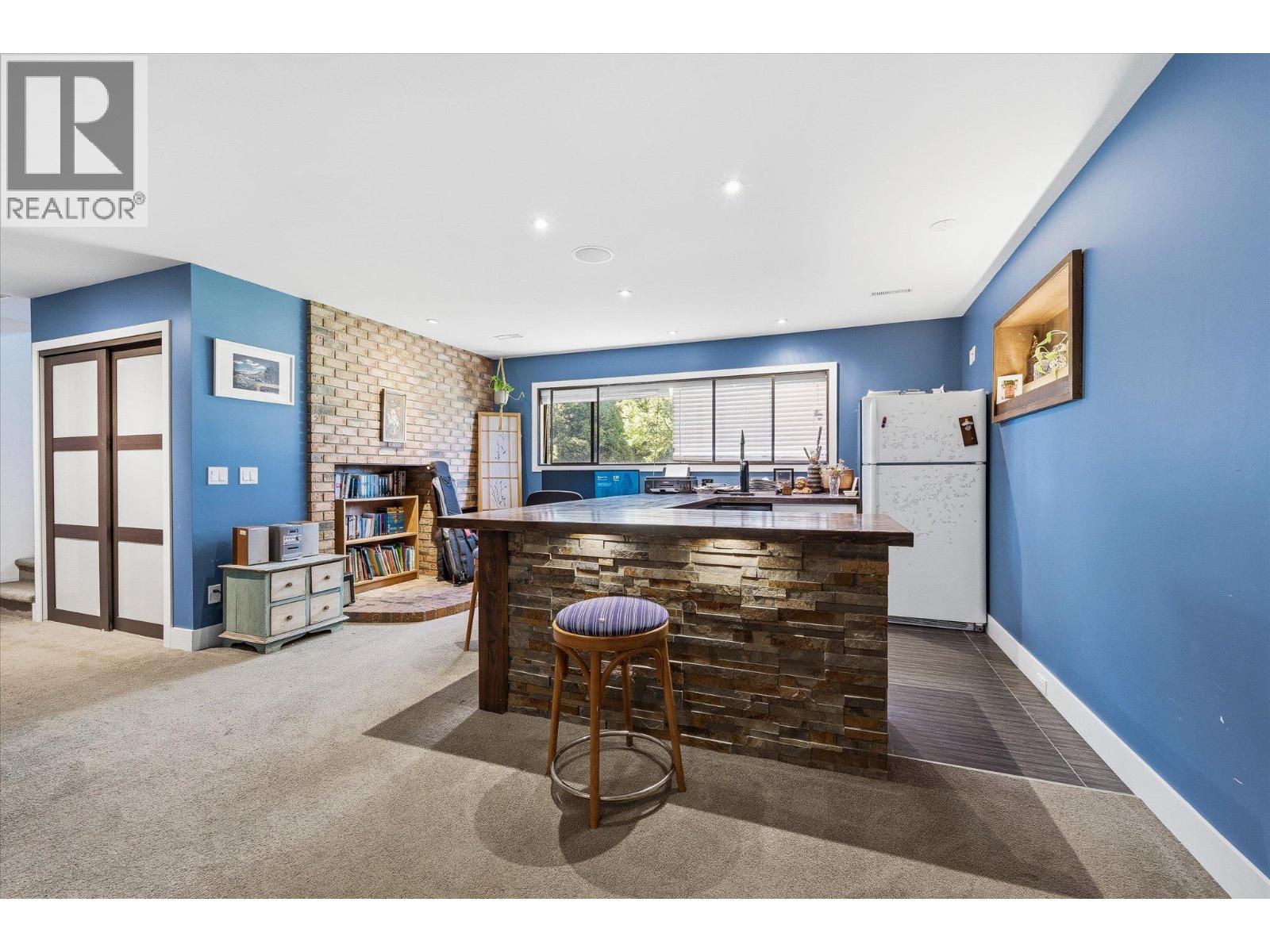 319 Valley Road Property Photo 44