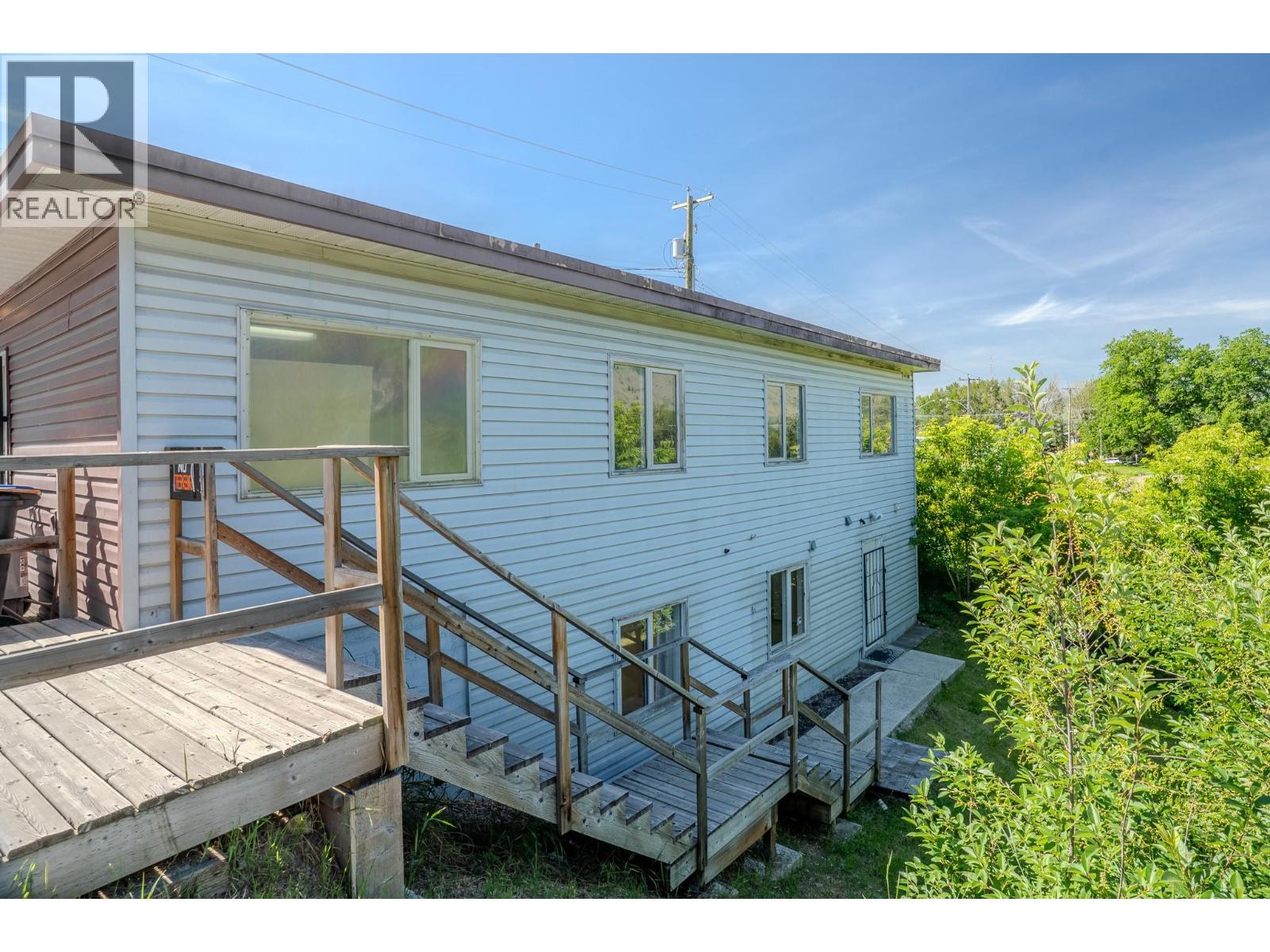 722 1st Avenue Property Photo 2