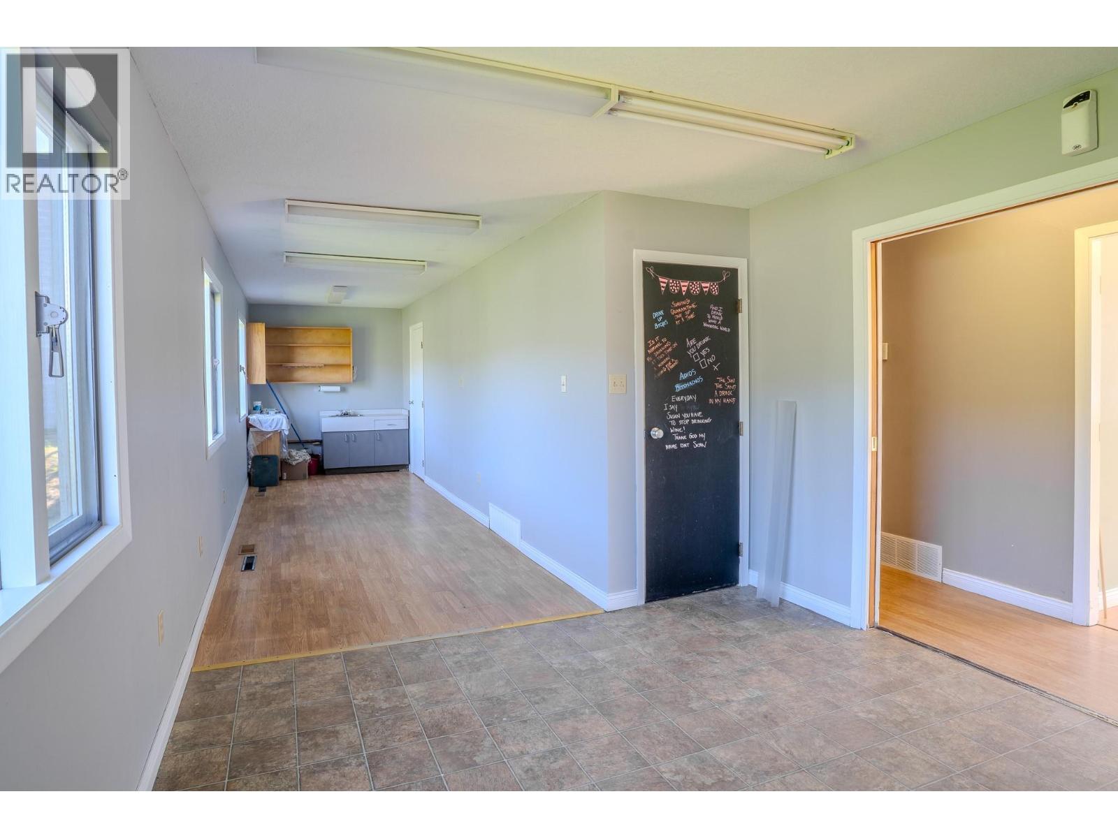 722 1st Avenue Property Photo 15