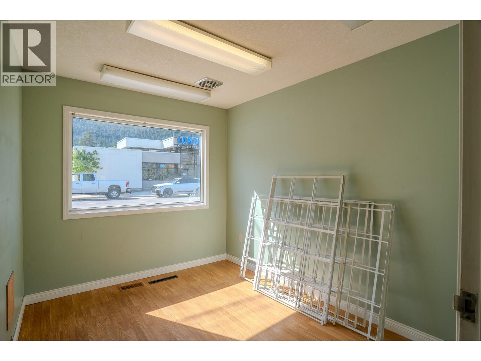 722 1st Avenue Property Photo 20