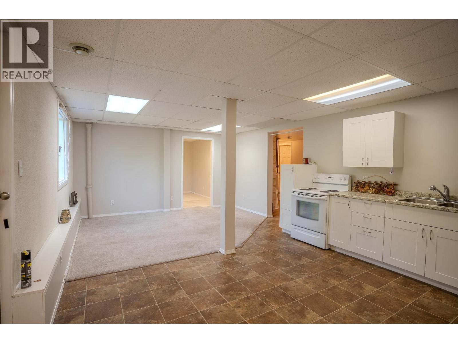 722 1st Avenue Property Photo 29