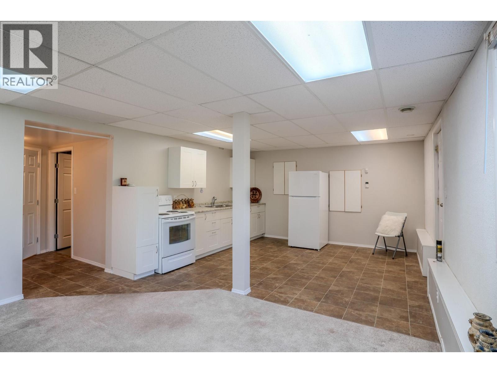 722 1st Avenue Property Photo 31