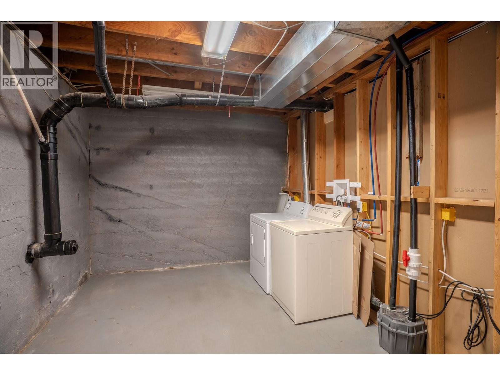 722 1st Avenue Property Photo 39