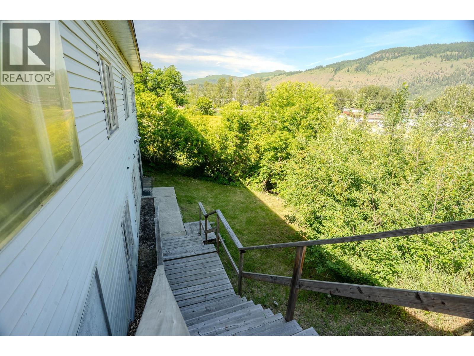 722 1st Avenue Property Photo 48