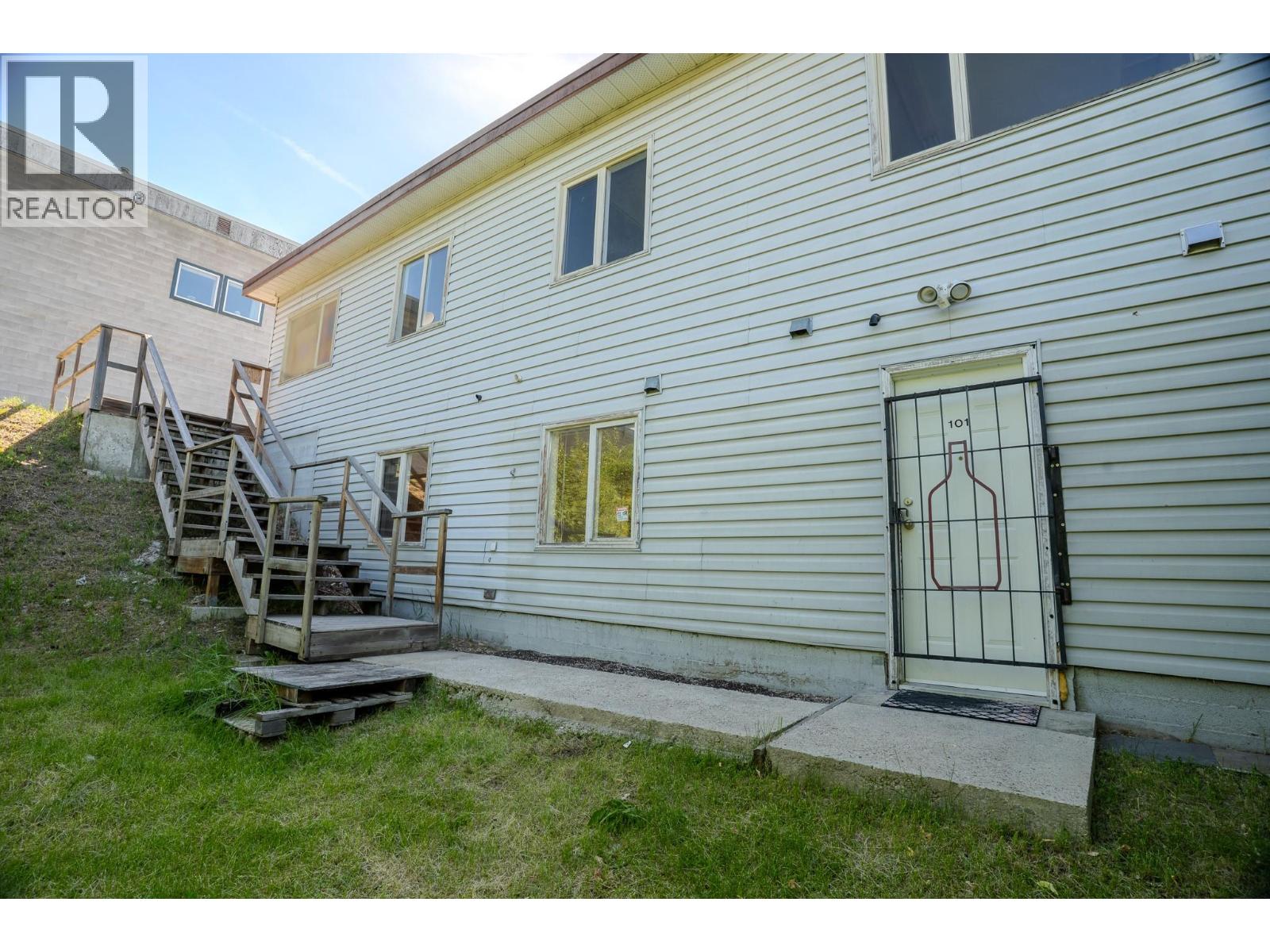 722 1st Avenue Property Photo 49