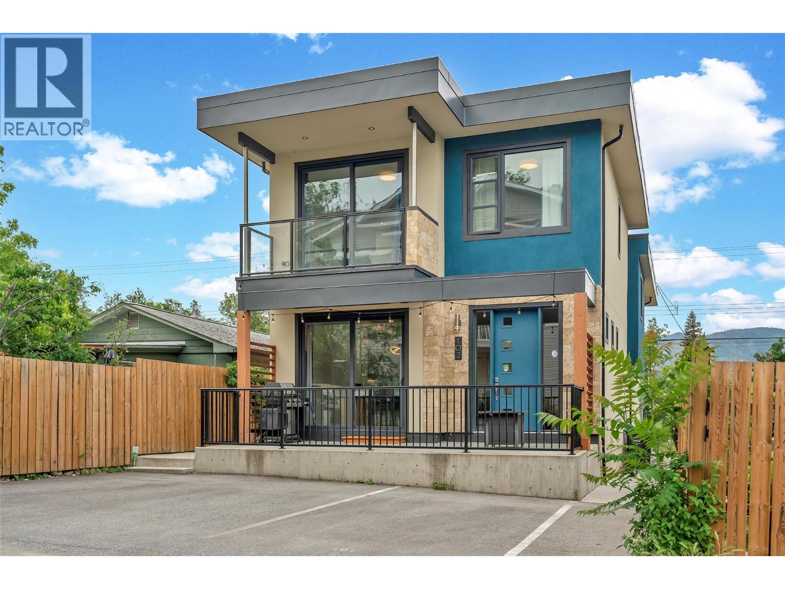 436 Pickering Street Unit# 102