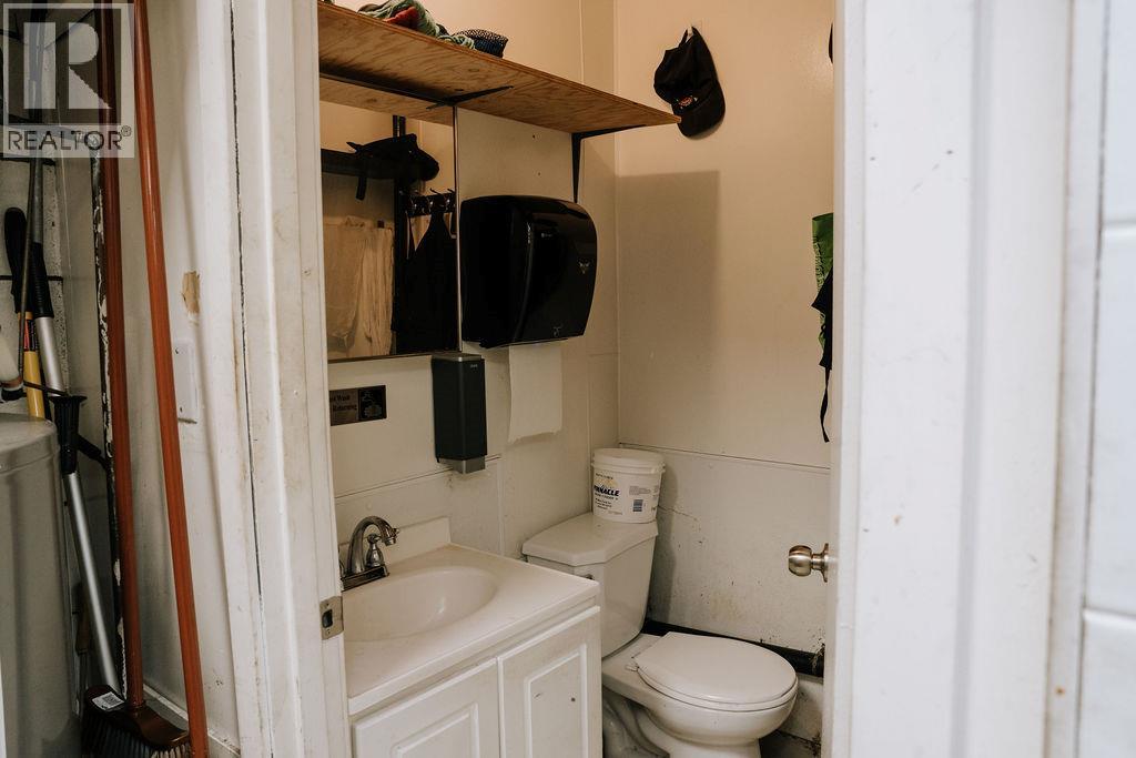 2424 Main Street Unit# 2 Property Photo 29