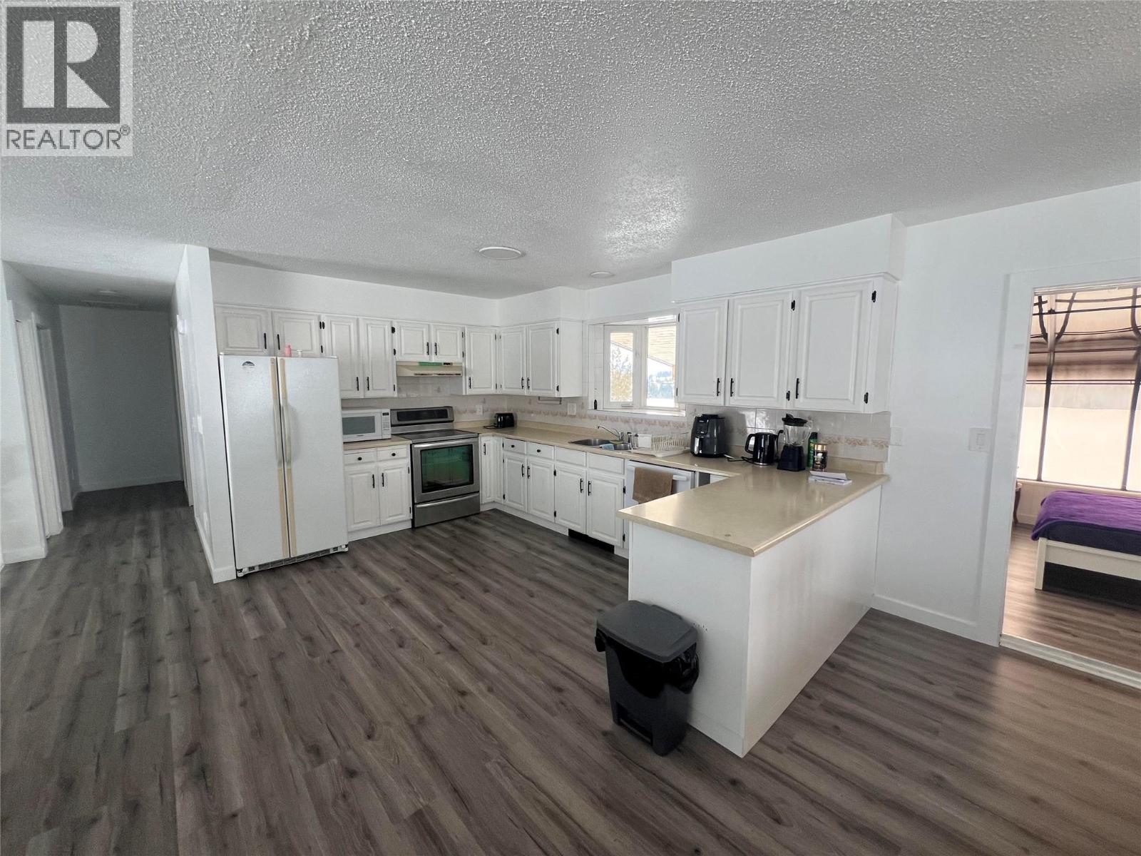 3621 Muzzy Road Property Photo 7