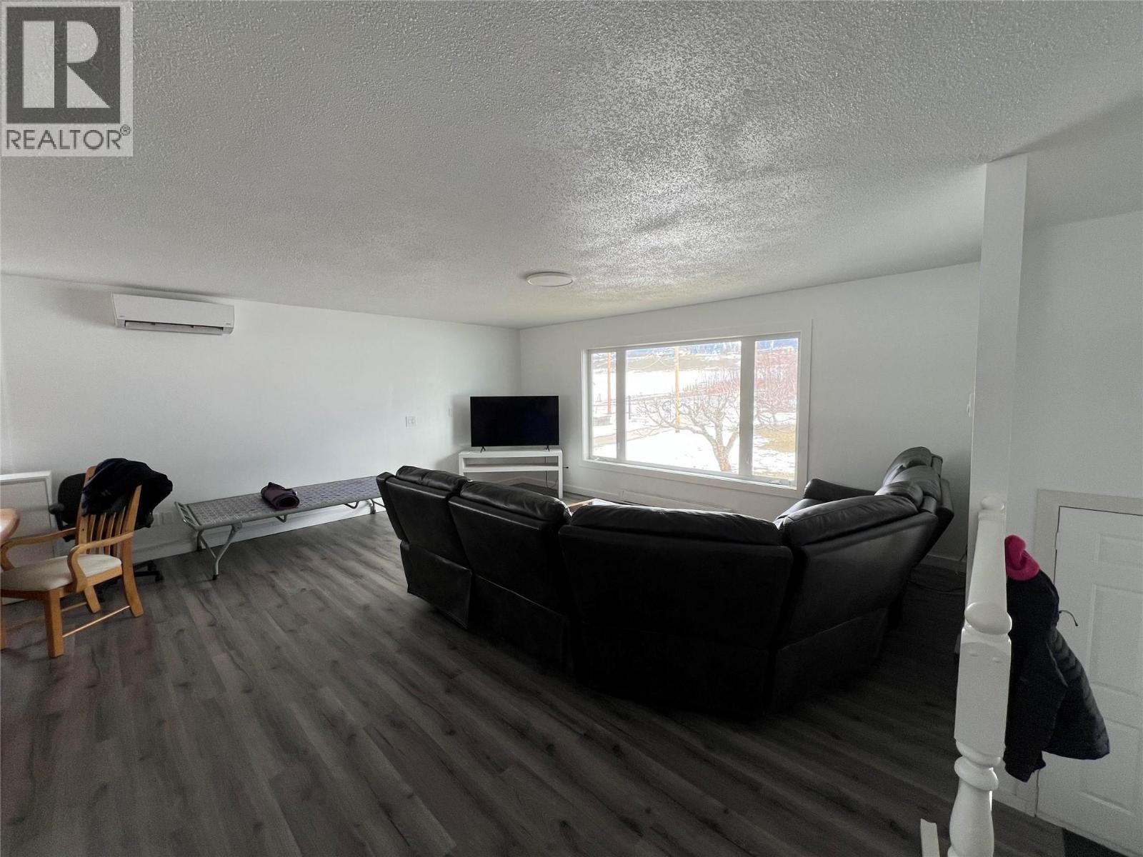 3621 Muzzy Road Property Photo 10