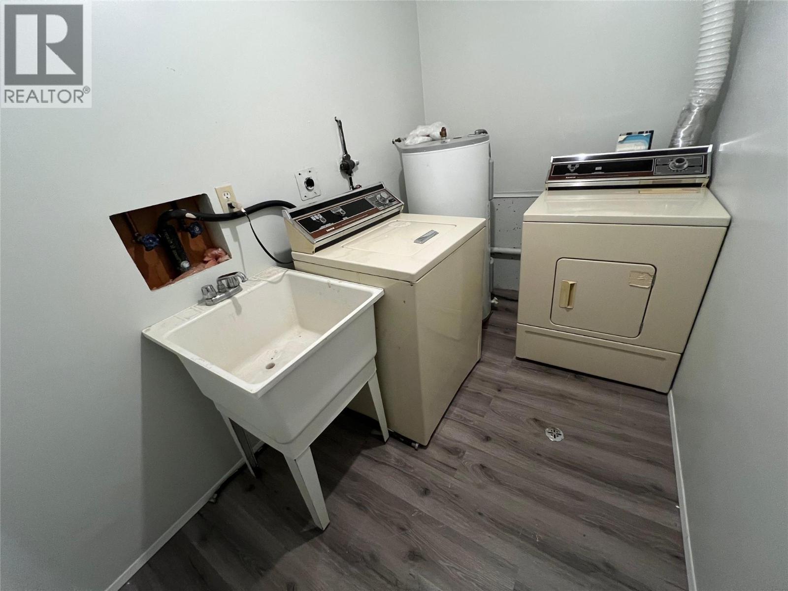 3621 Muzzy Road Property Photo 16