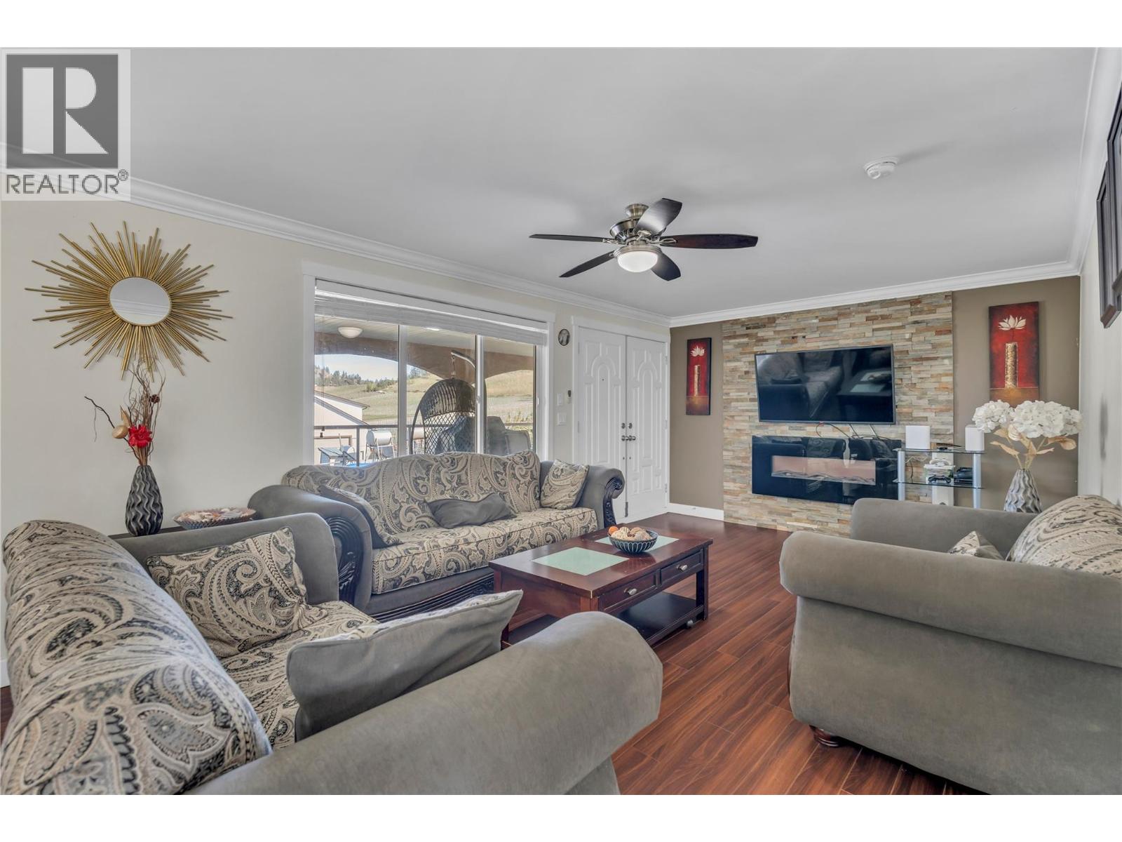 9820 Rippen Avenue Property Photo 17