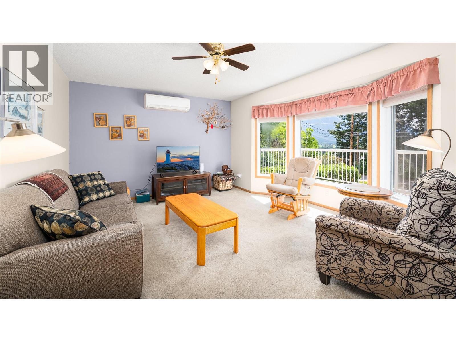 3908 Haskins Road E Property Photo 8