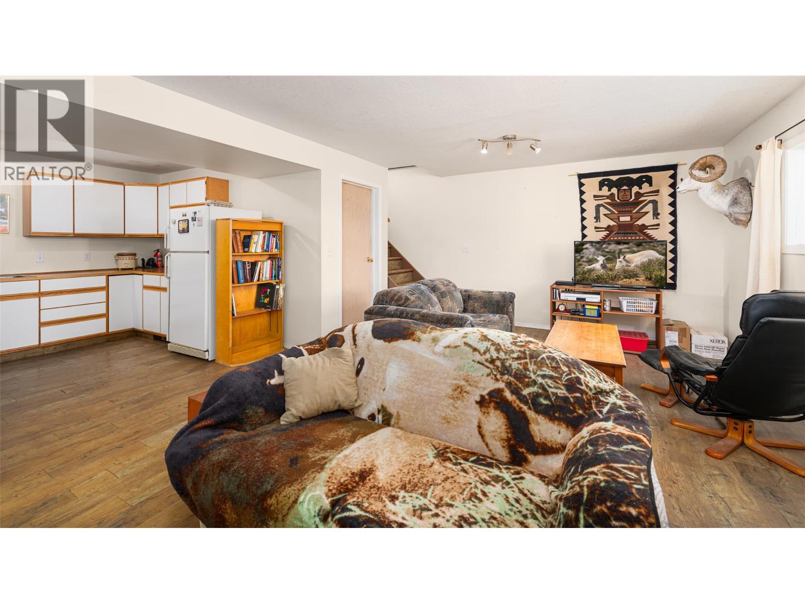 3908 Haskins Road E Property Photo 15