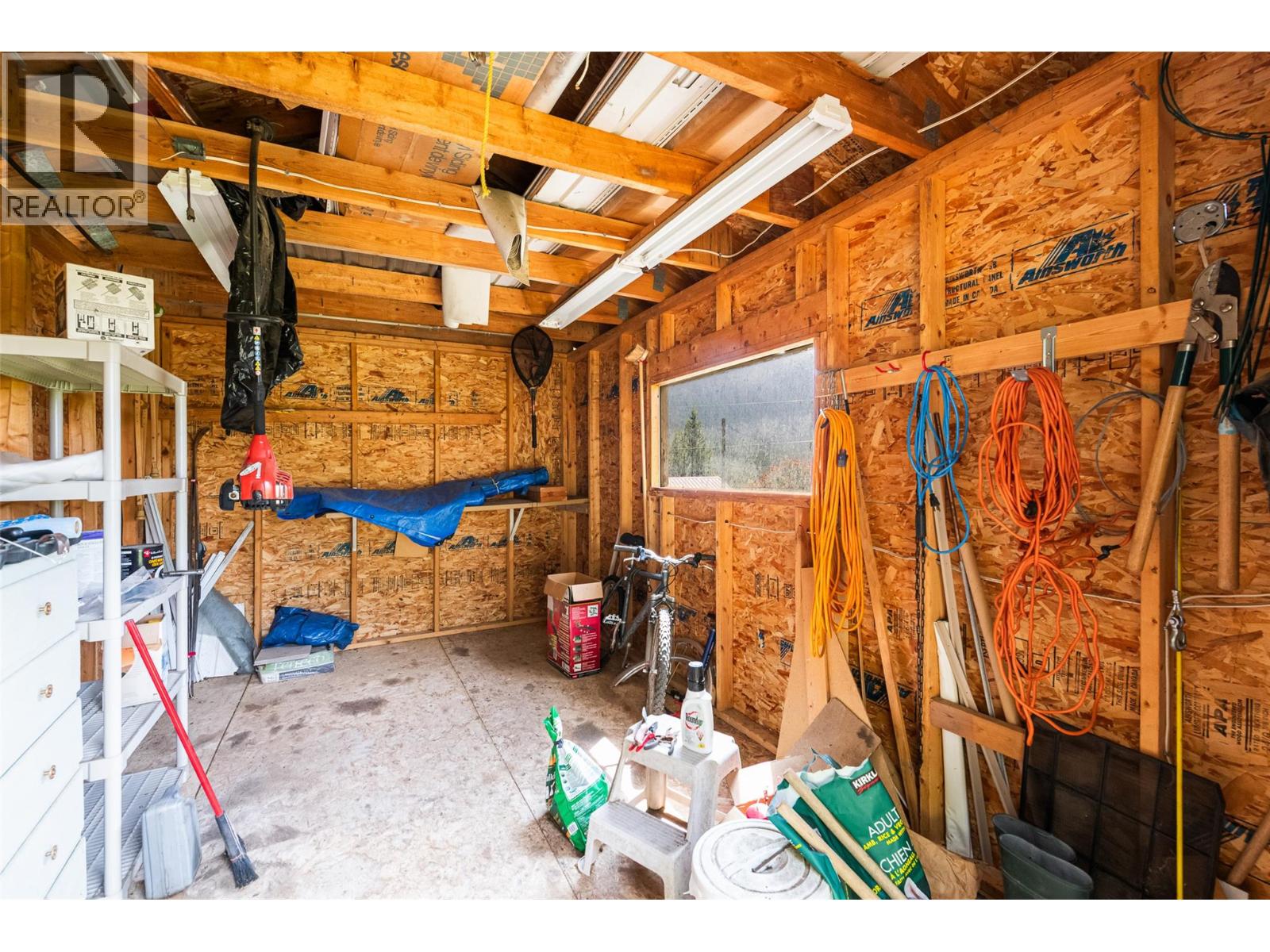 3908 Haskins Road E Property Photo 34