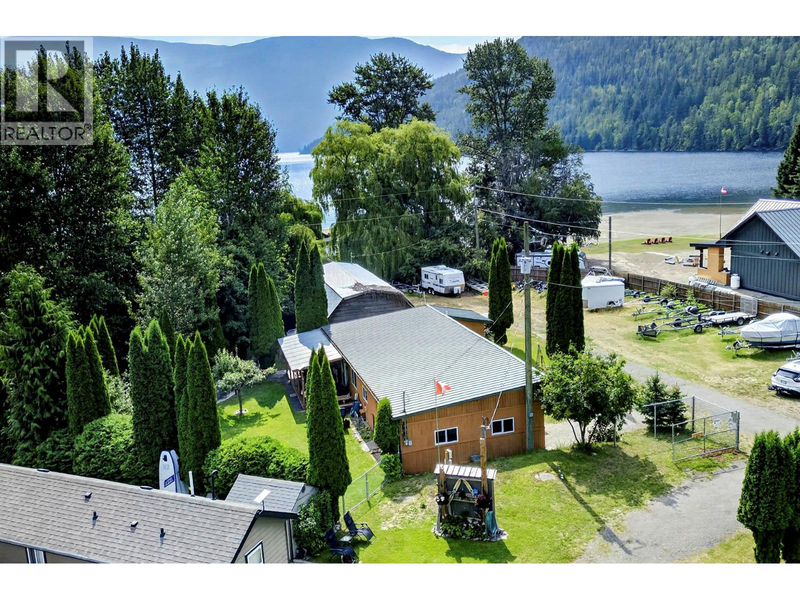 2020 Sinmax Creek Road Unit# N3 Property Photo 4