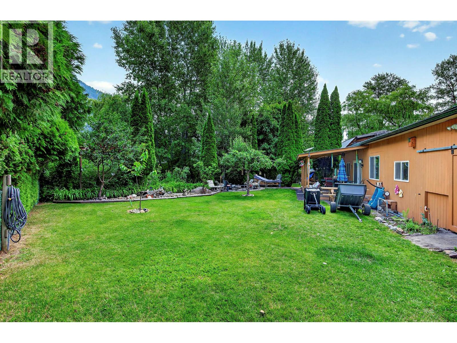 2020 Sinmax Creek Road Unit# N3 Property Photo 11