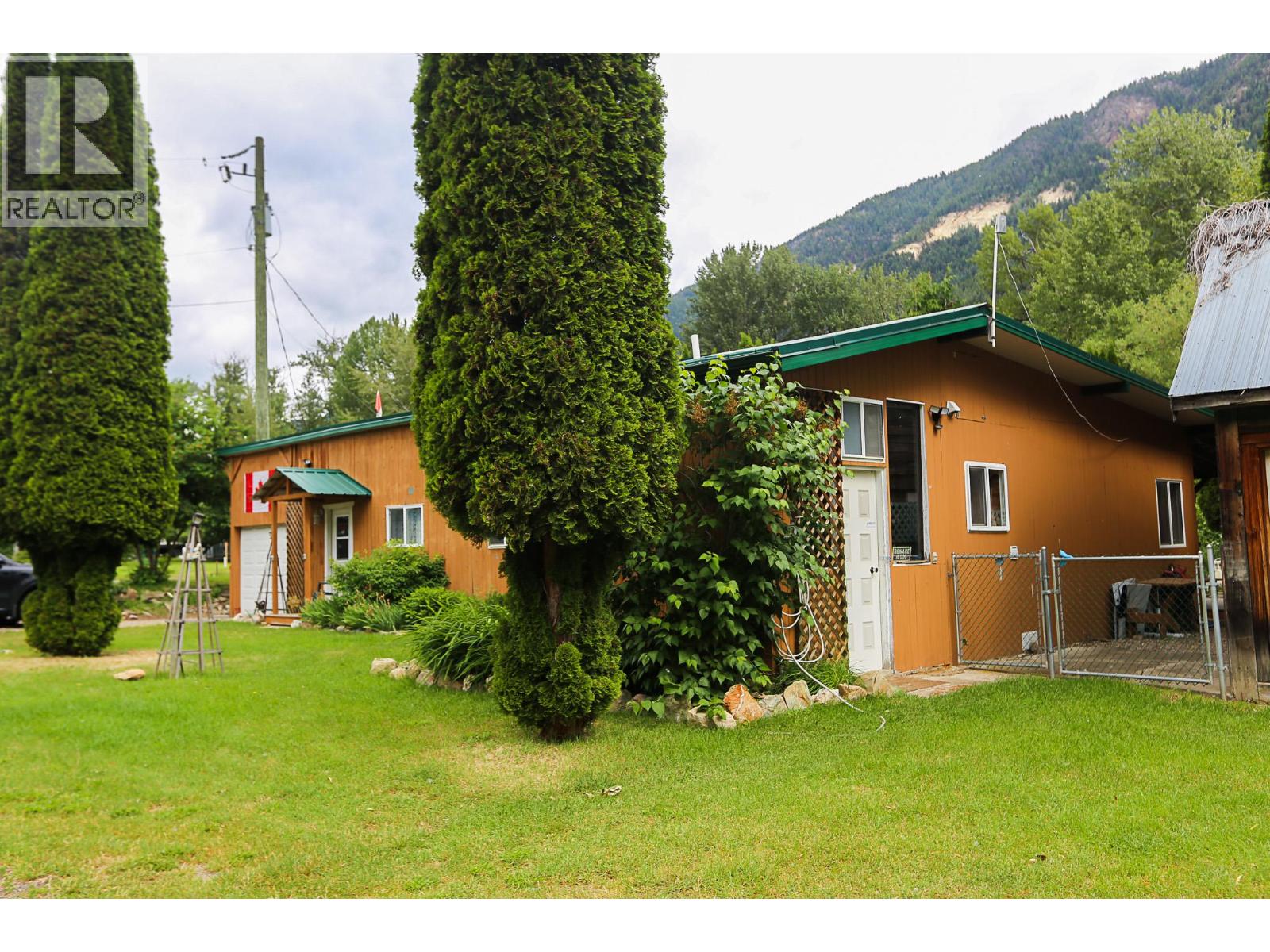 2020 Sinmax Creek Road Unit# N3 Property Photo 27