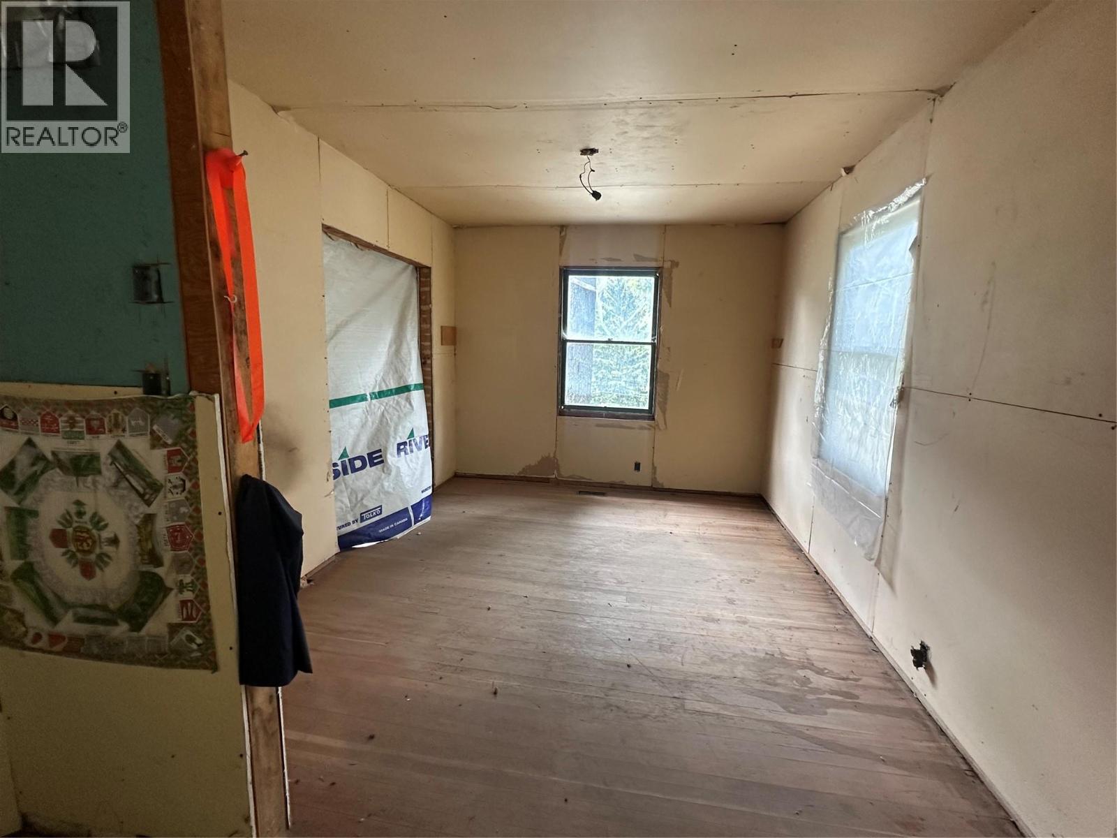 352 Marmot Crescent Property Photo 7