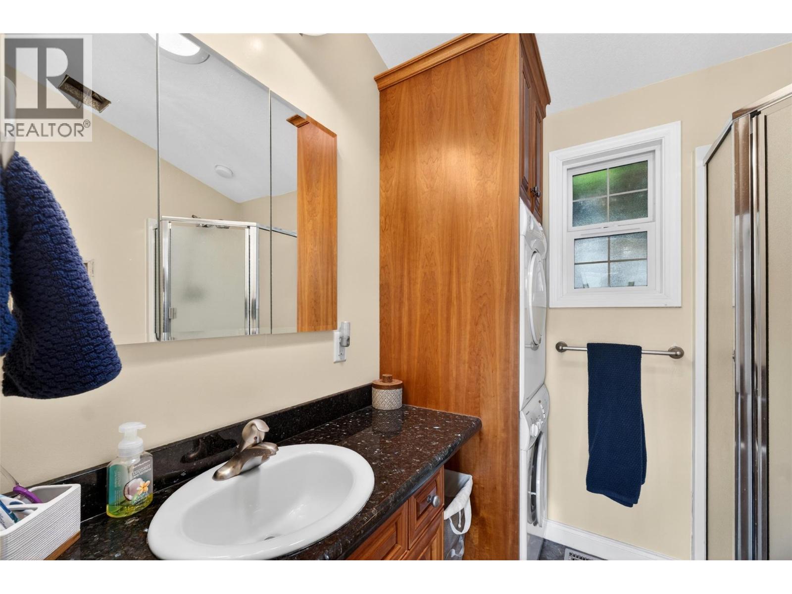 8242 97a Highway Unit# 80 Property Photo 22