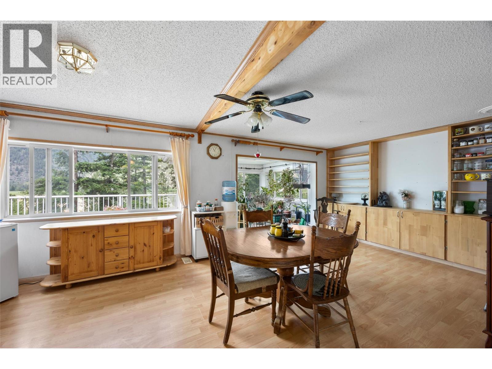 1120 Yellowhead Highway S Property Photo 11