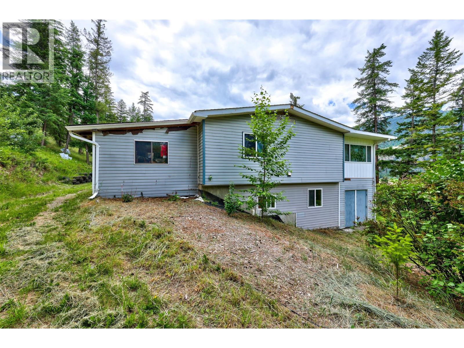 1120 Yellowhead Highway S Property Photo 31
