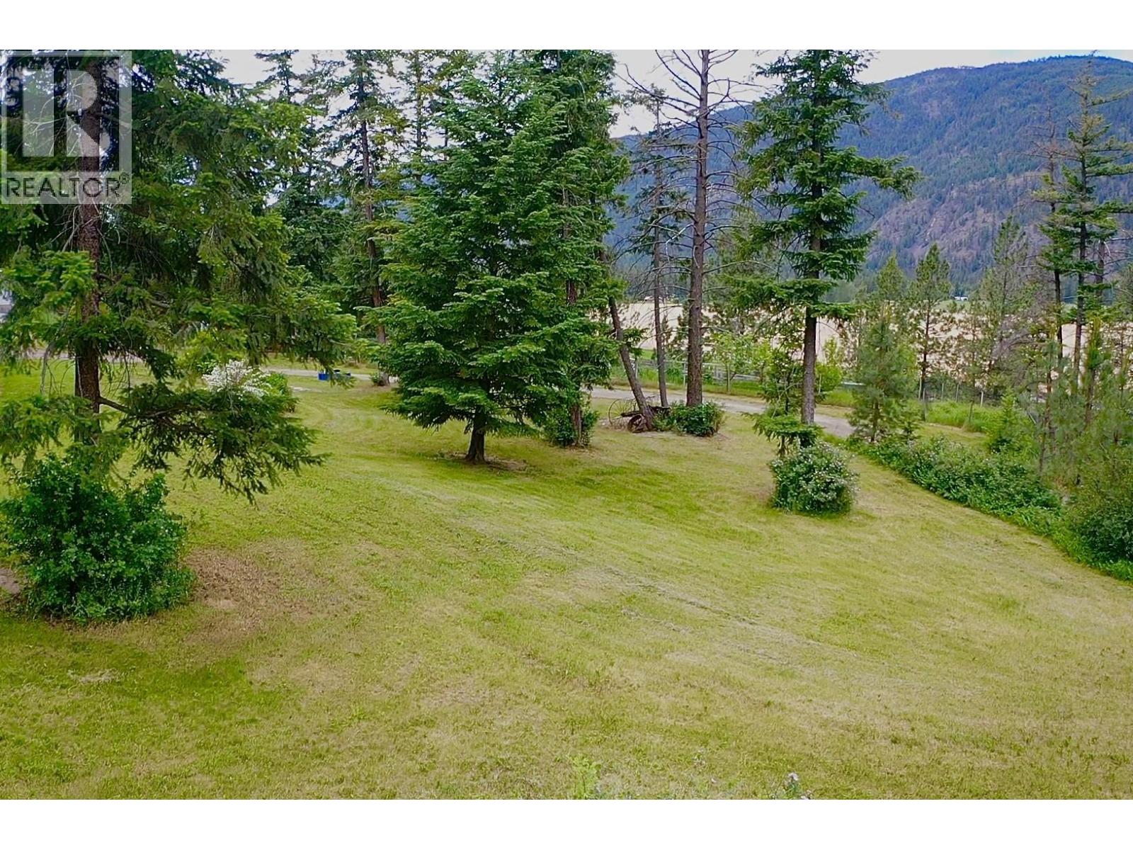 1120 Yellowhead Highway S Property Photo 32