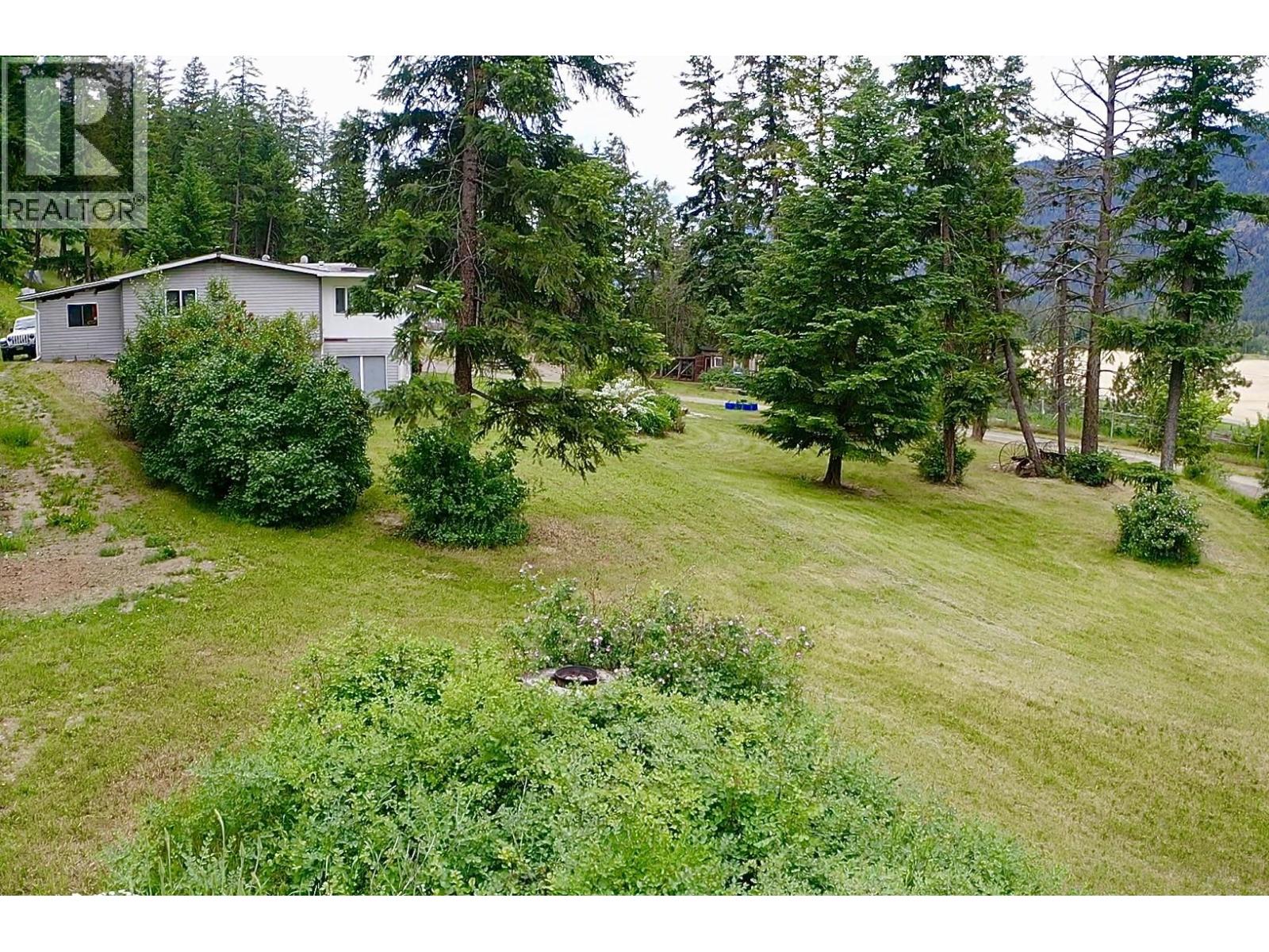 1120 Yellowhead Highway S Property Photo 33