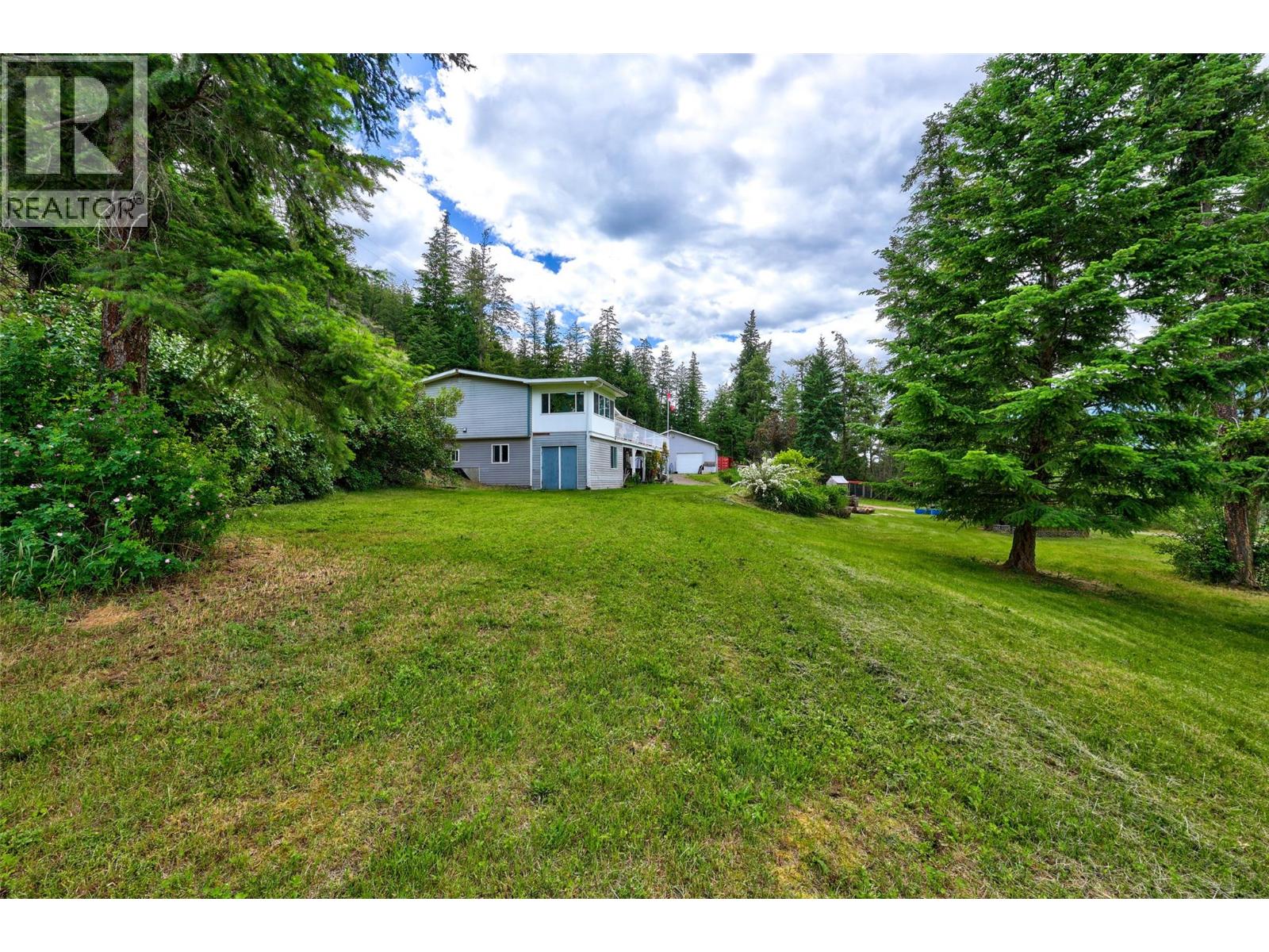 1120 Yellowhead Highway S Property Photo 35