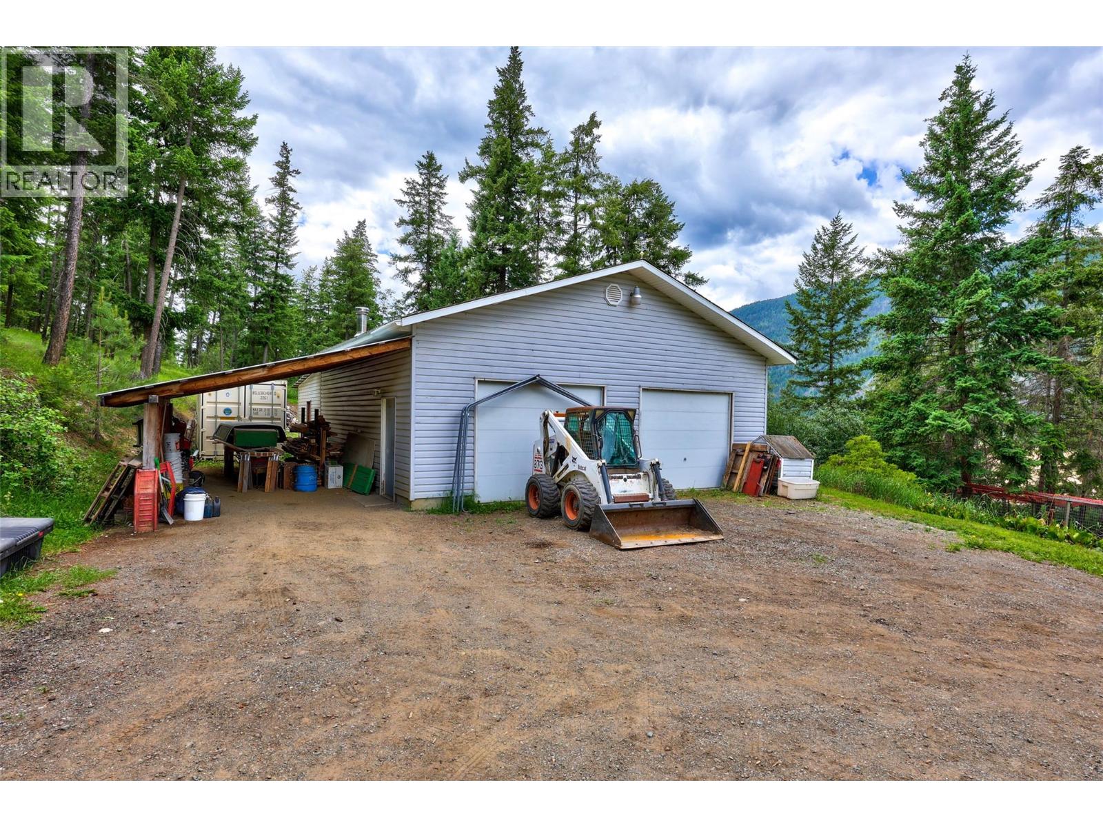 1120 Yellowhead Highway S Property Photo 40