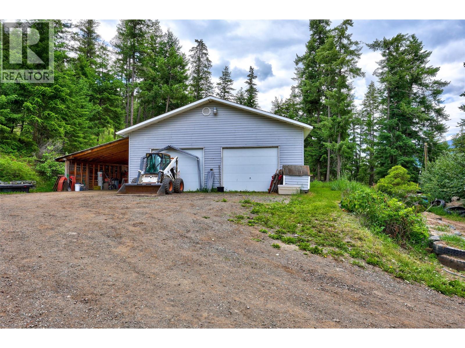 1120 Yellowhead Highway S Property Photo 41