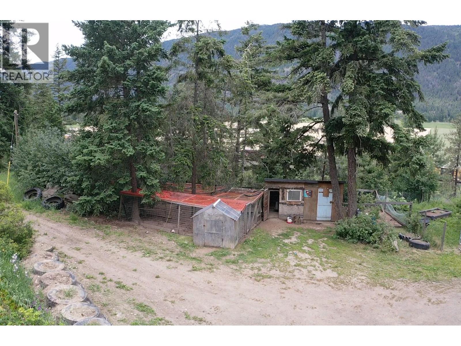 1120 Yellowhead Highway S Property Photo 44