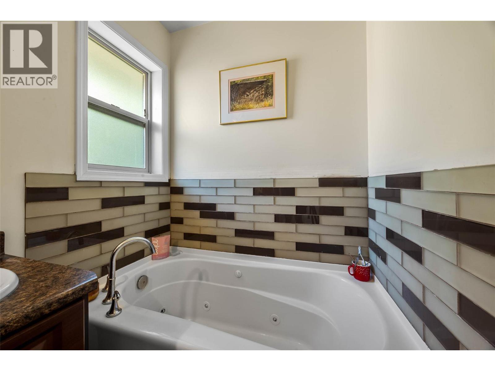 1848 Paul Lake Road Property Photo 18