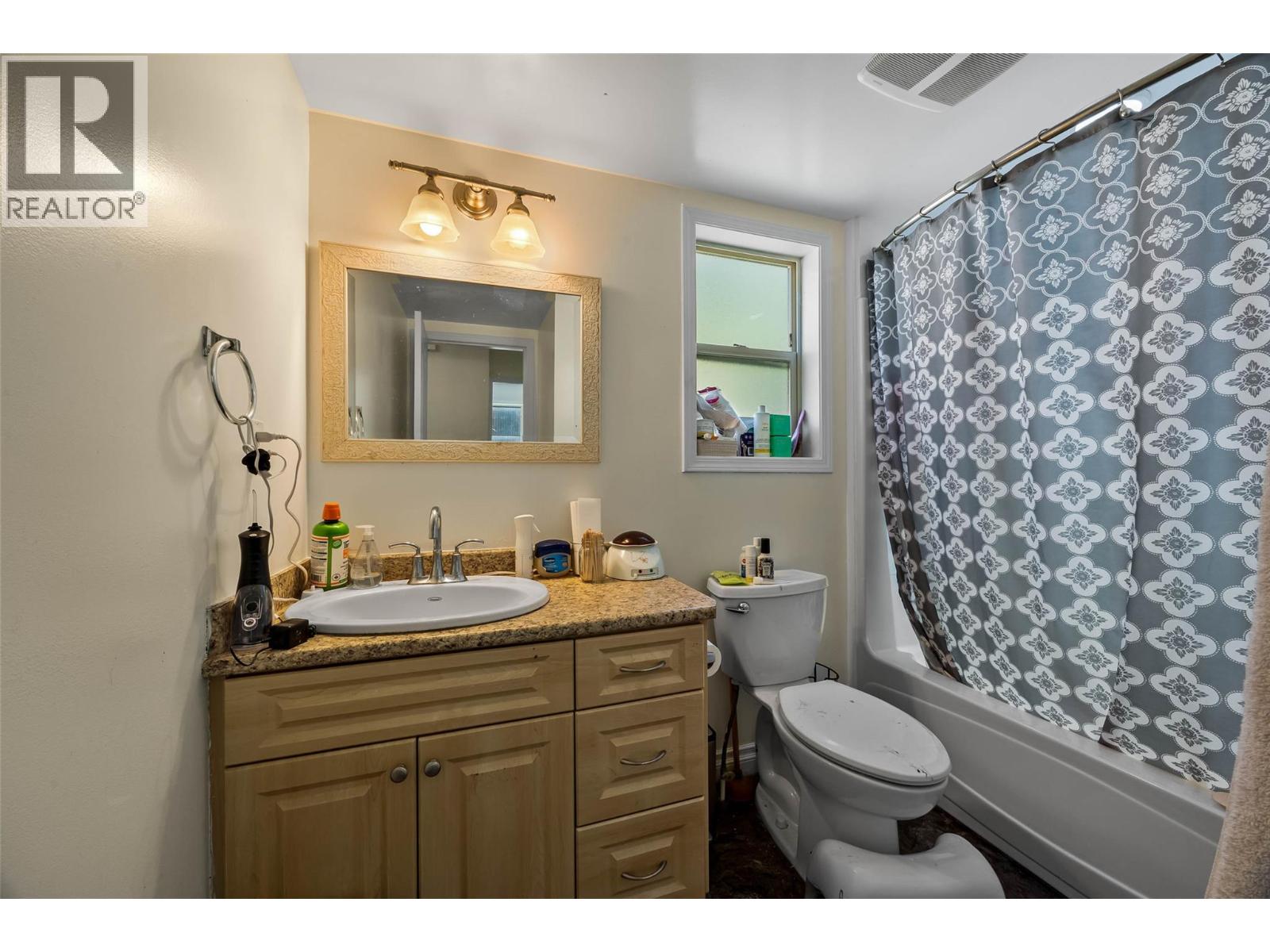 1848 Paul Lake Road Property Photo 22