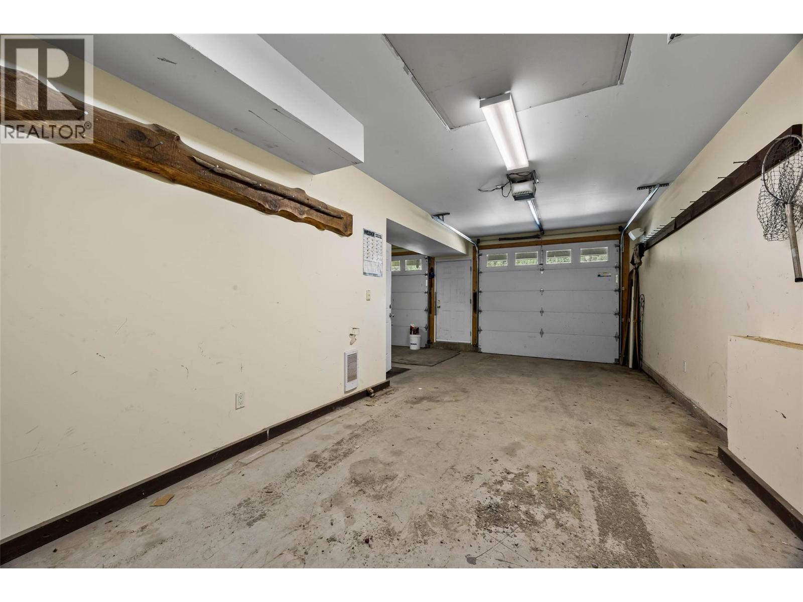 1848 Paul Lake Road Property Photo 25