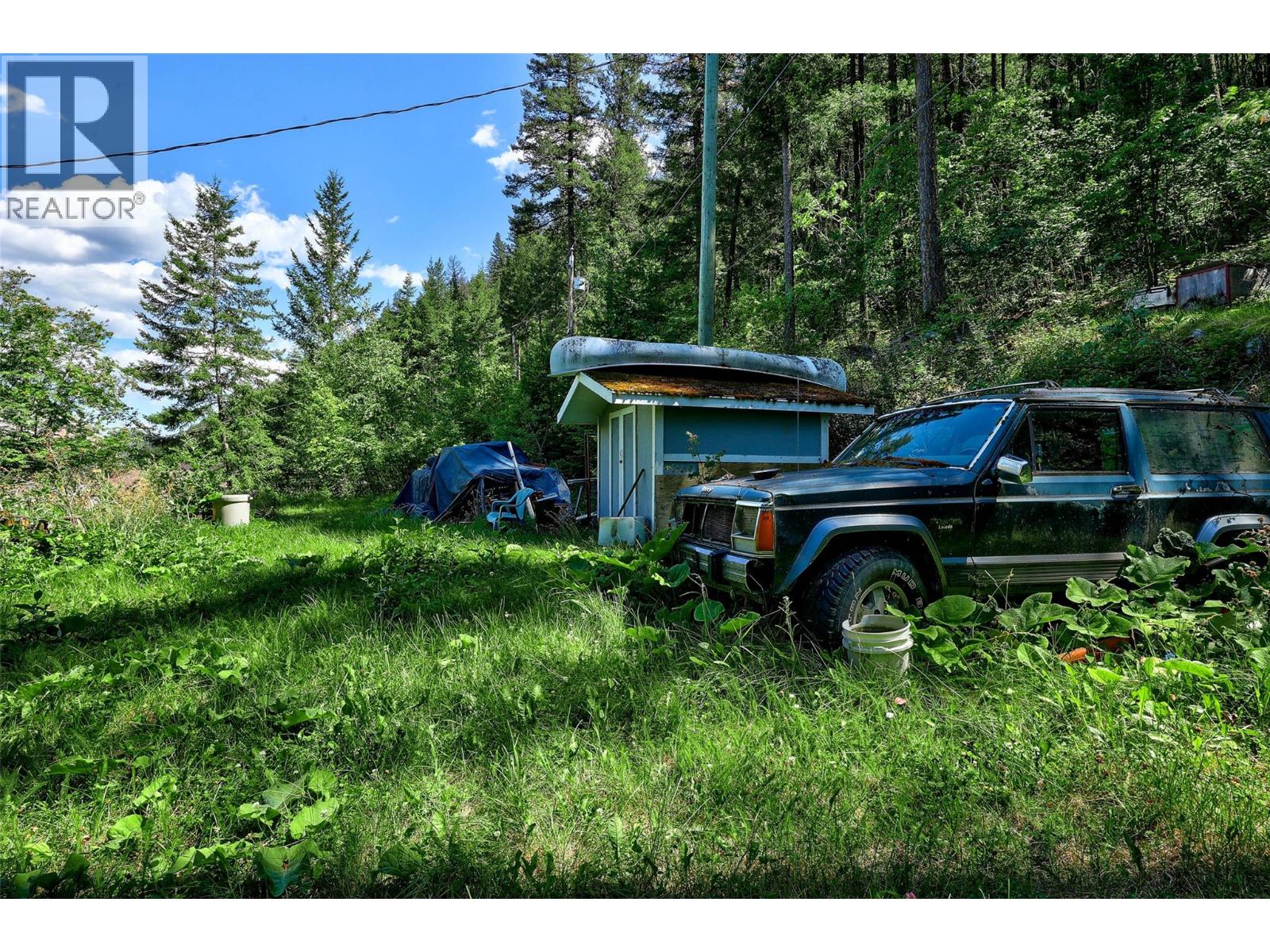 1848 Paul Lake Road Property Photo 33