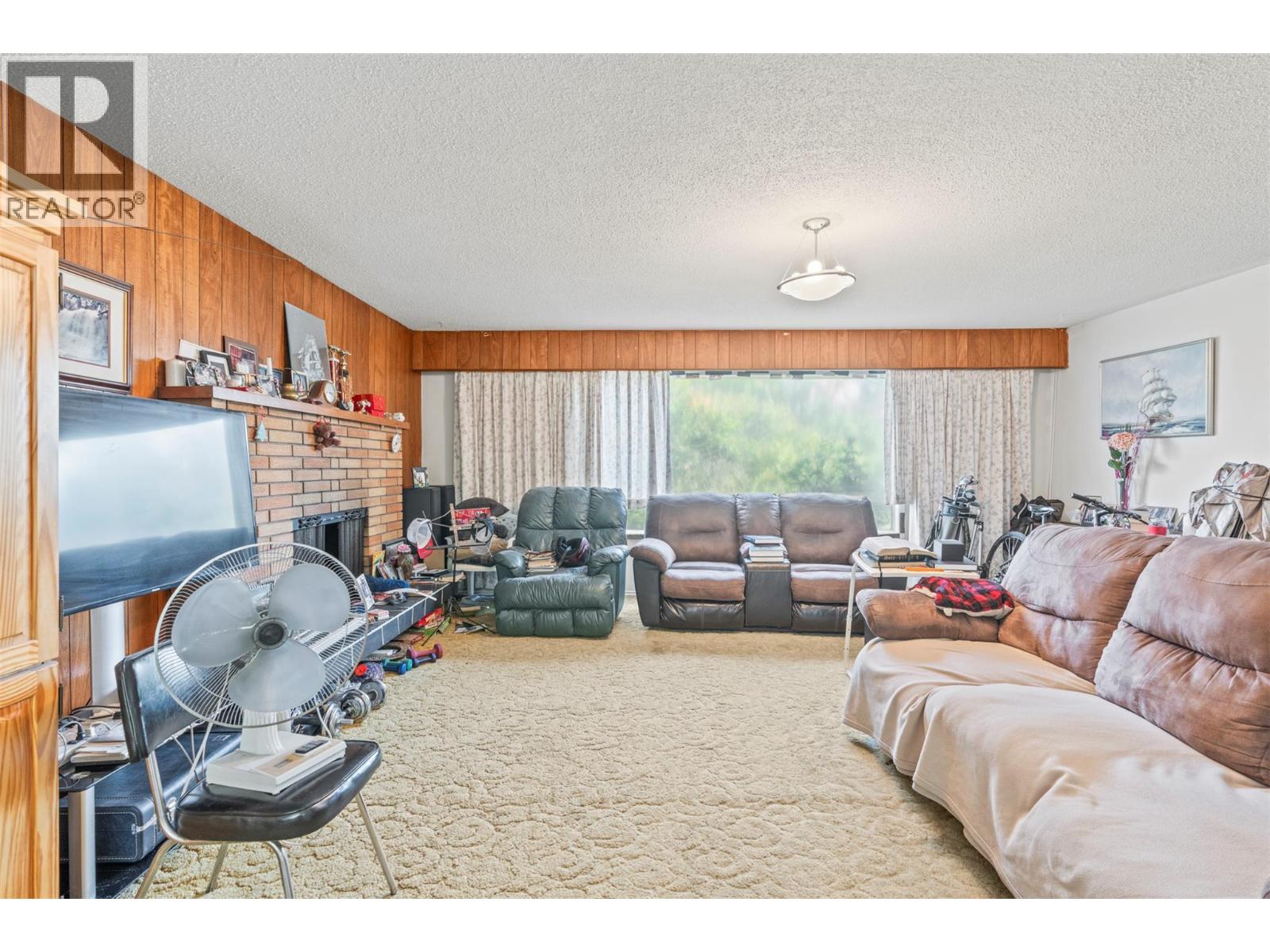 3706 24 Avenue Property Photo 24