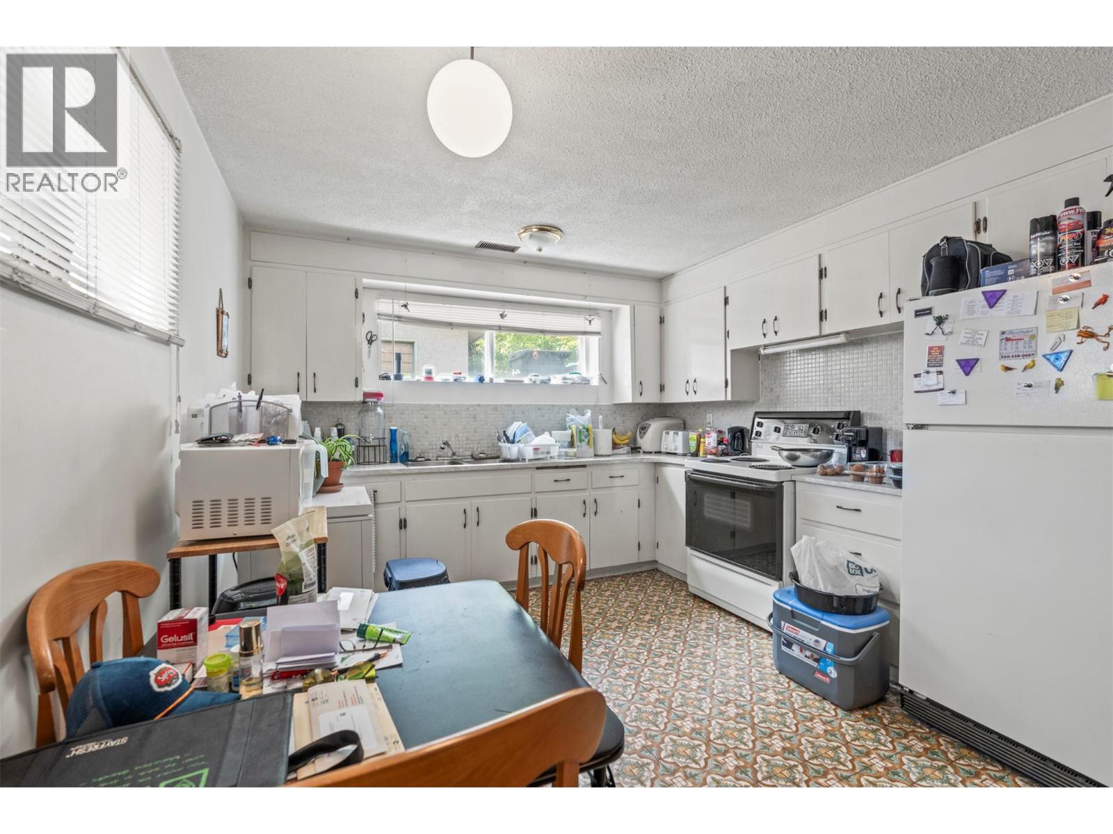 3706 24 Avenue Property Photo 32