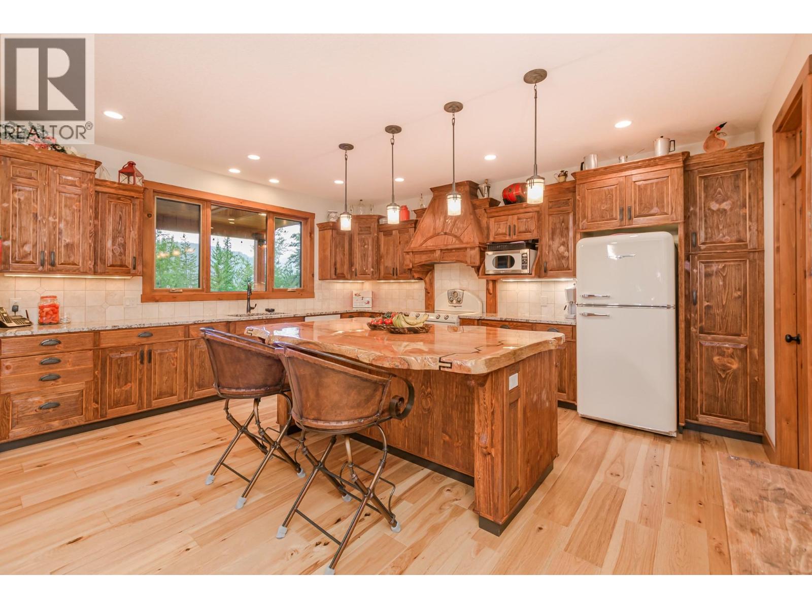 82 Walker Road Property Photo 13