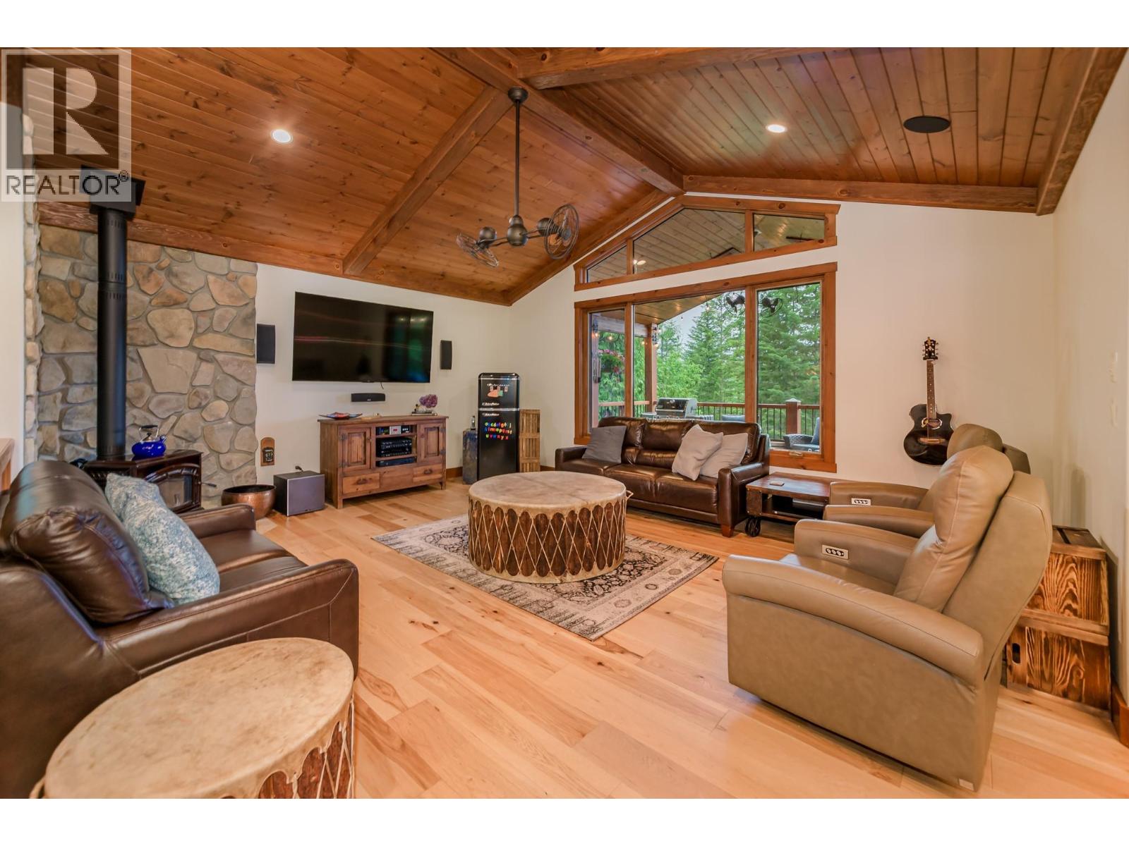 82 Walker Road Property Photo 17