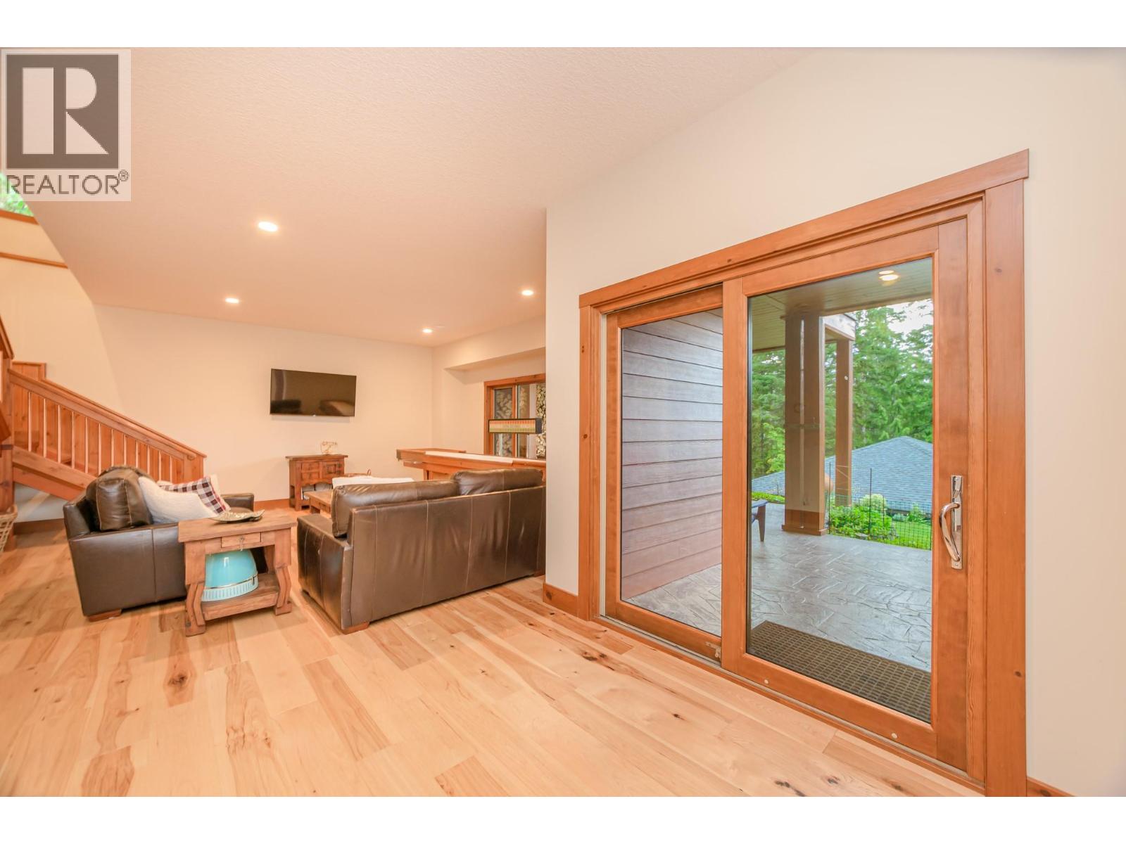 82 Walker Road Property Photo 38
