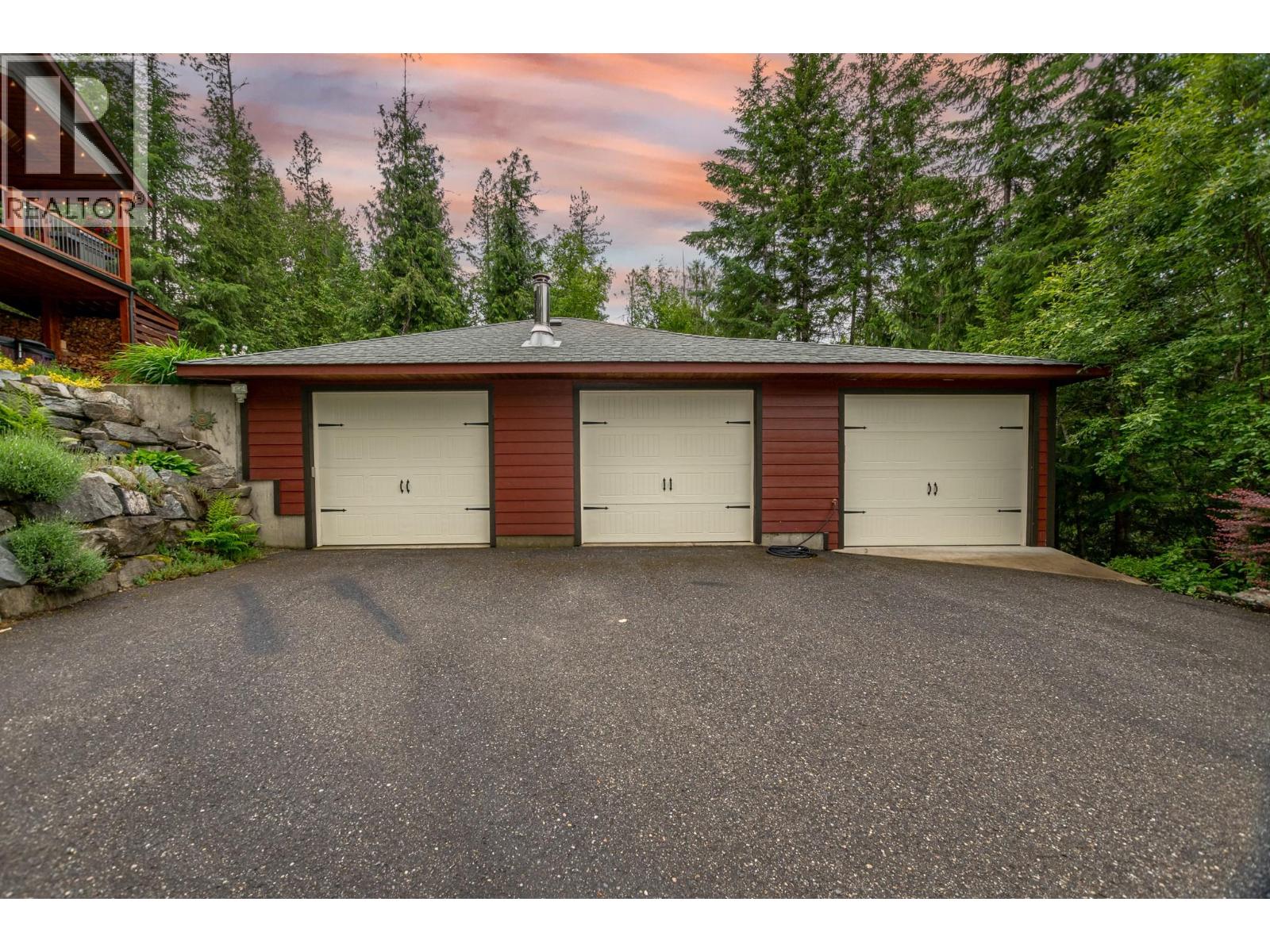 82 Walker Road Property Photo 65