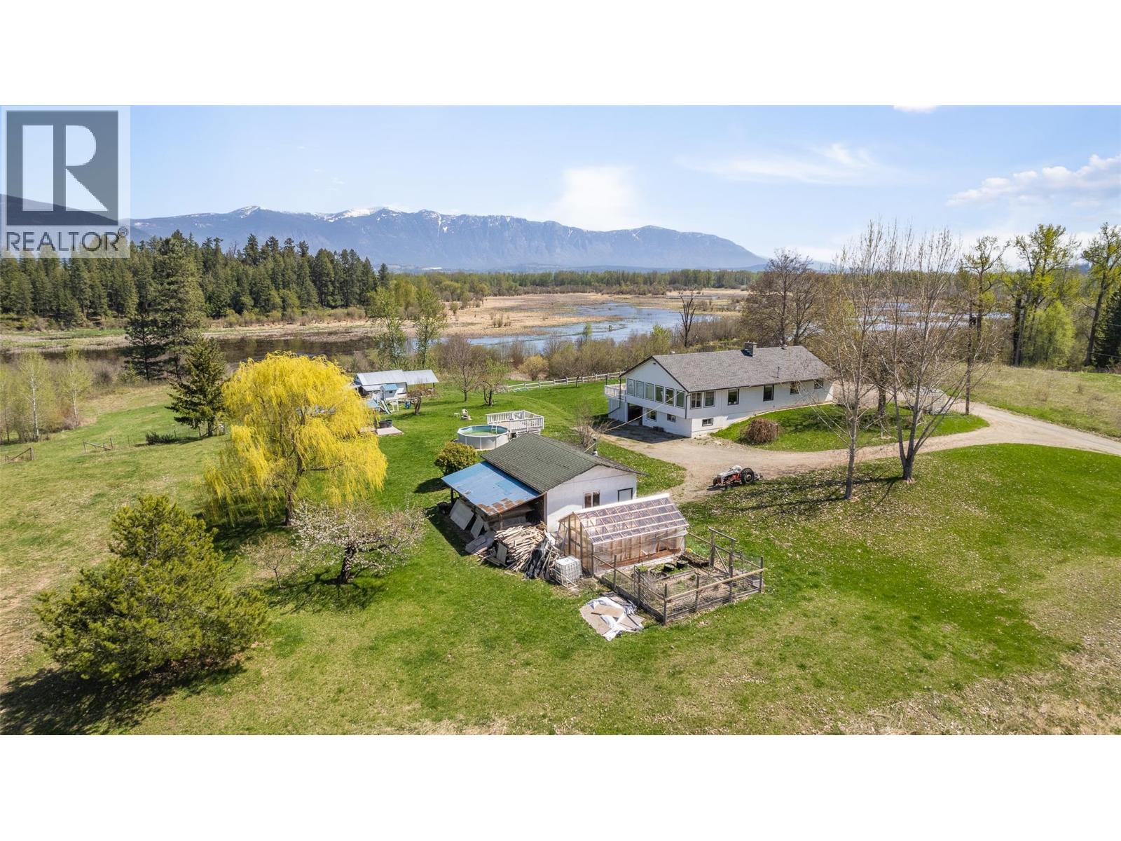 1534 West Creston Road Property Photo 1